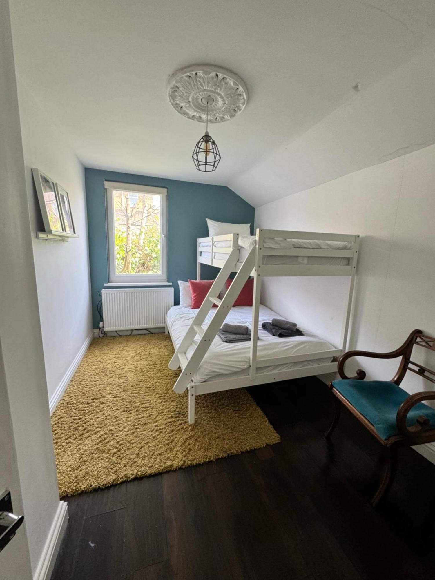 Eclectic Seaside 4 Bedroom Artists Holiday home Margate