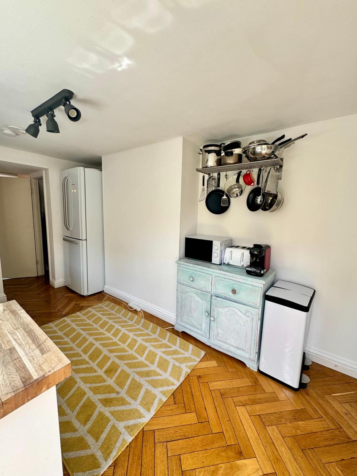 Eclectic Seaside 4 Bedroom Artists